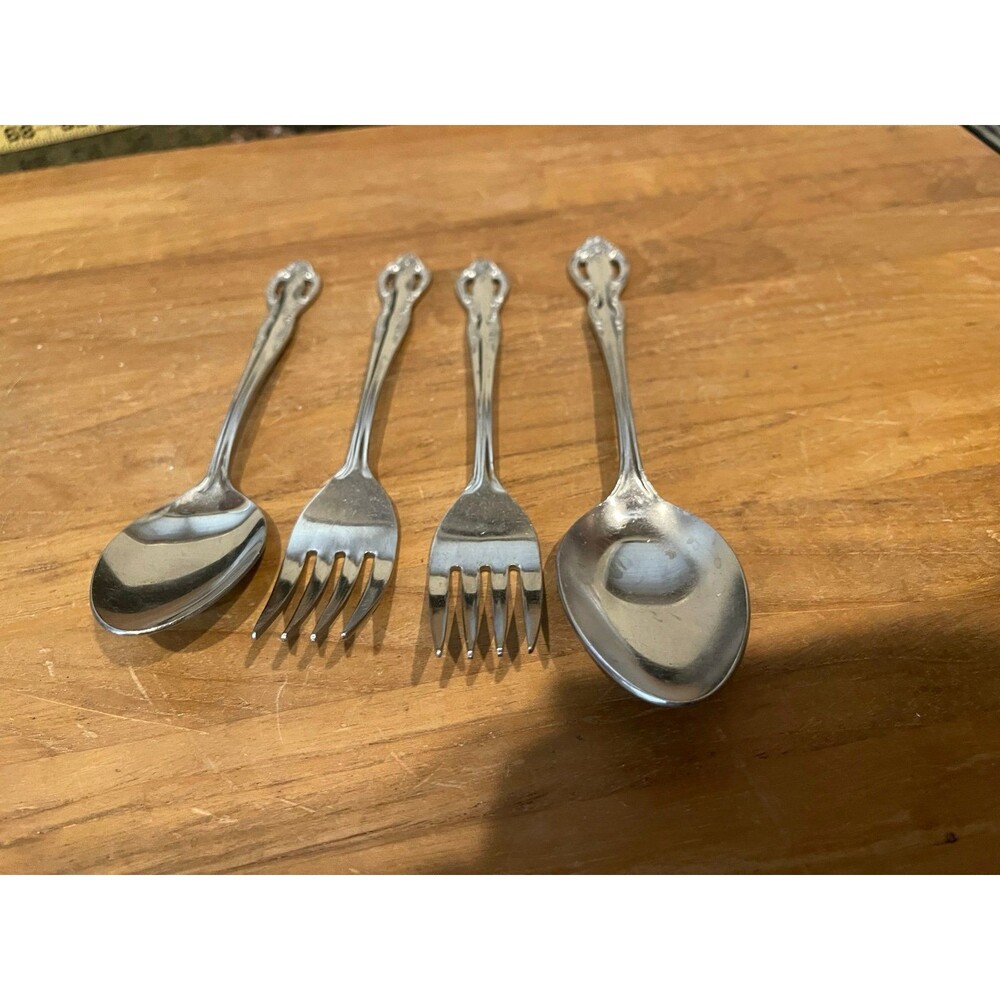 4 piece Oneida Community Stainless - BRAHMS flatware